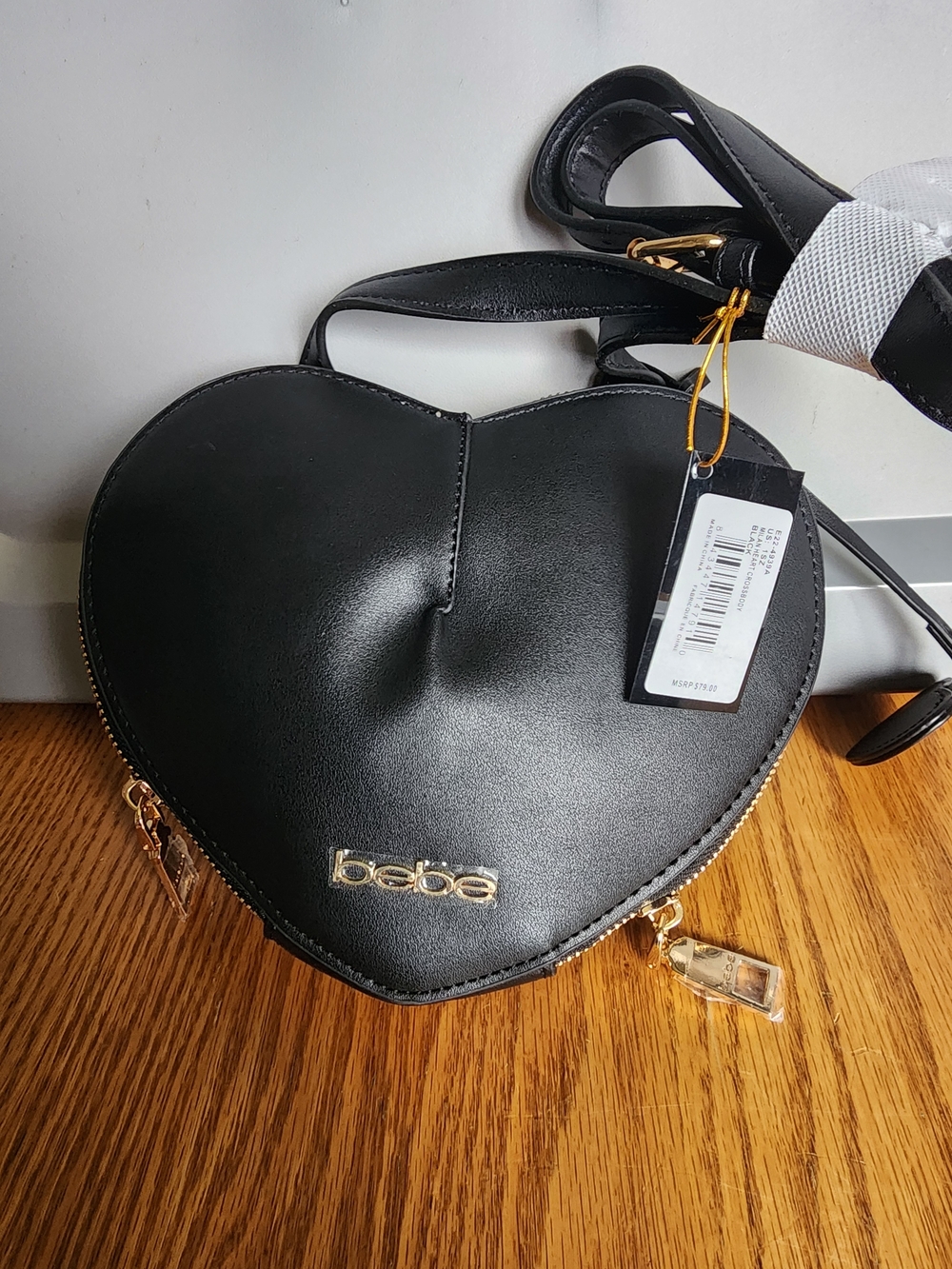 NWT bebe Black Heart Crossbody Bag